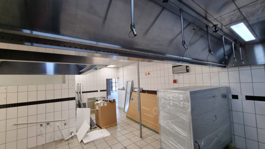 To Let Commercial Property for Rent in Woodstock Western Cape